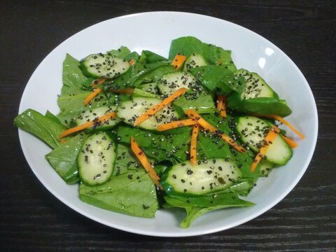 小松菜ときゅうりのナムル風サラダ